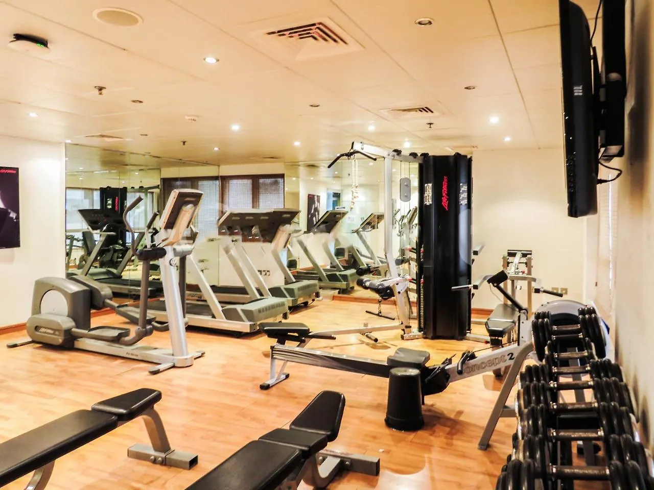 Uptown Hotel Apartments Abu Dhabi By Gewan Aparthotel